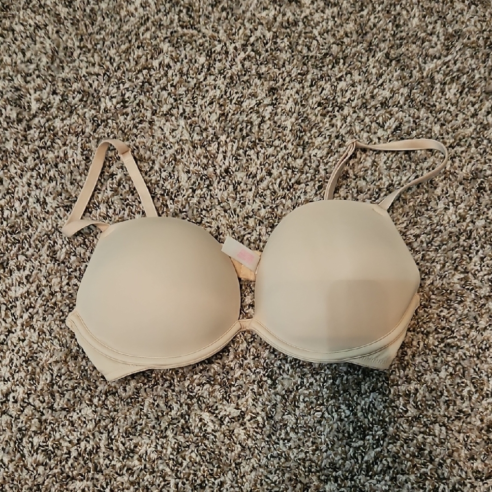 PINK Victoria's Secret Push Up Bra